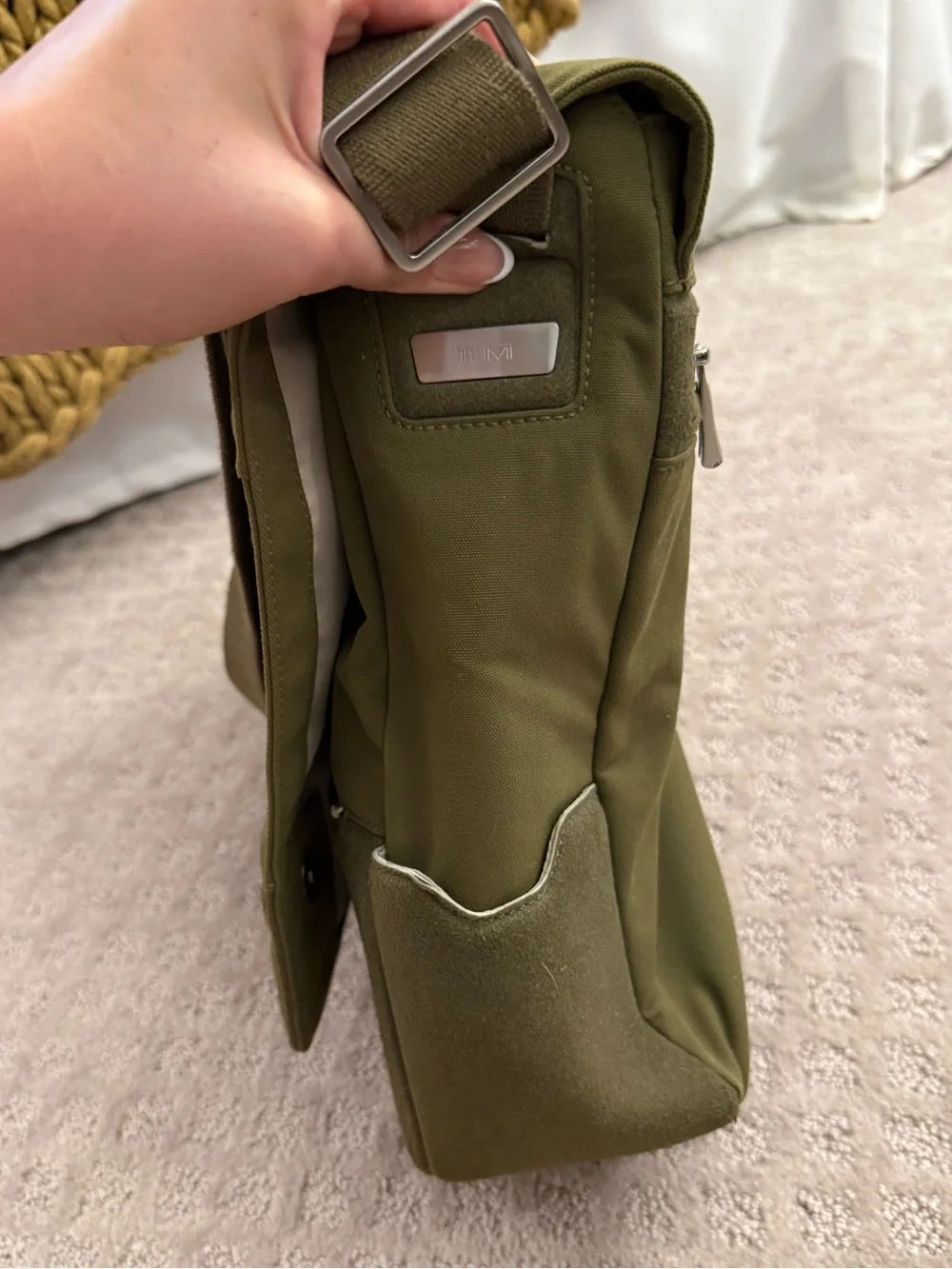 Tumi Olive Green Nylon Messenger Crossbody Laptop Travel Shoulder Bag
